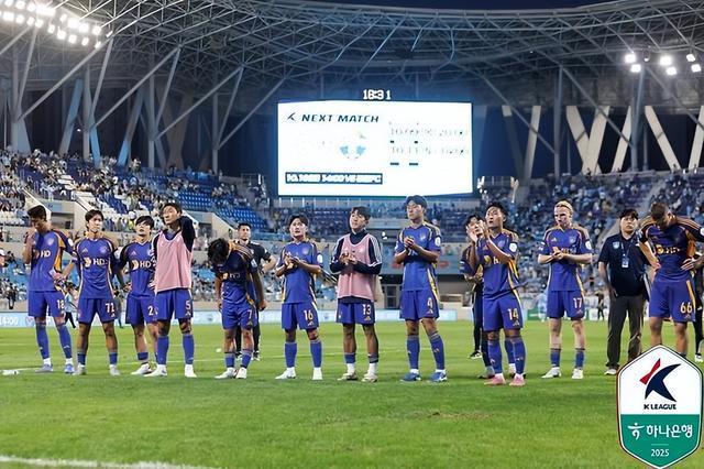 亚冠精英联赛：韩国双雄分心联赛，轮换策略成焦点