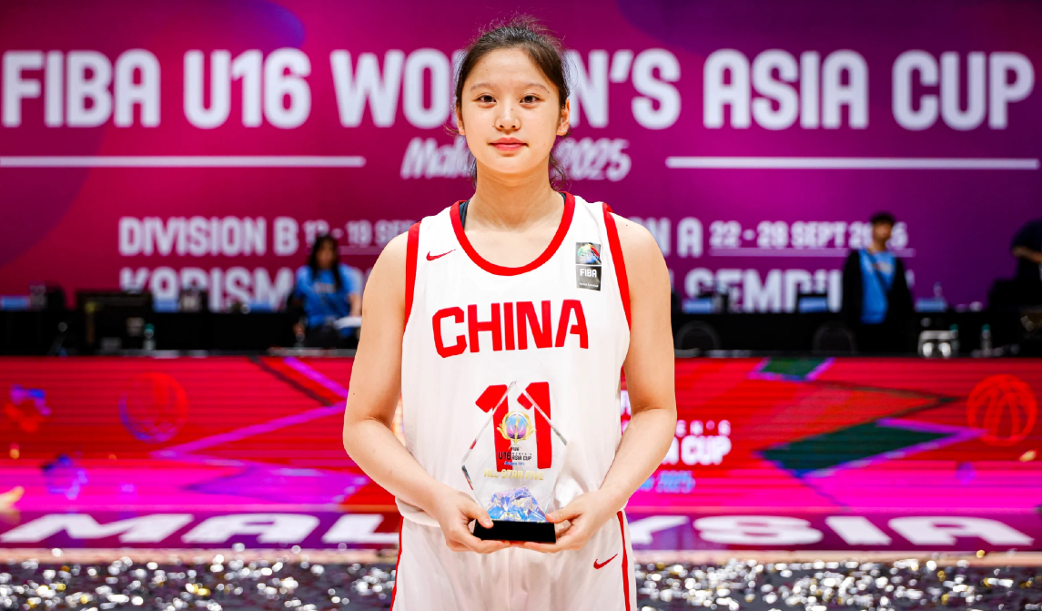 U16女篮两负日本引热议：张子宇能否救场？人才危机存疑