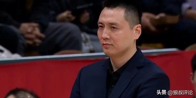 上海男篮主帅卢伟：全力开发张镇麟多面能力，持球与助攻表现亮眼