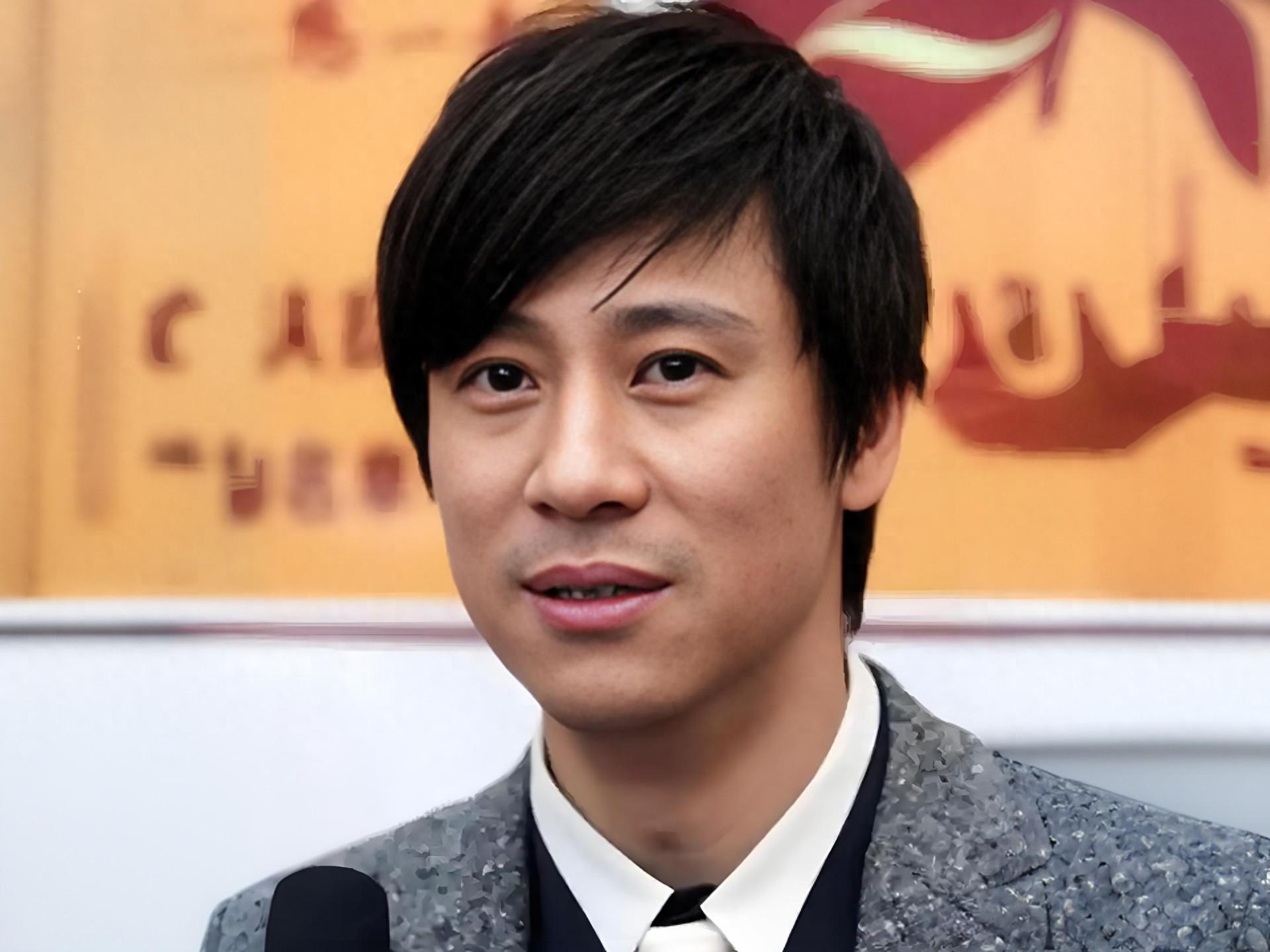 解晓东也没想到，两次创业失败泄掉的心气，竟被董璇女儿重新找回