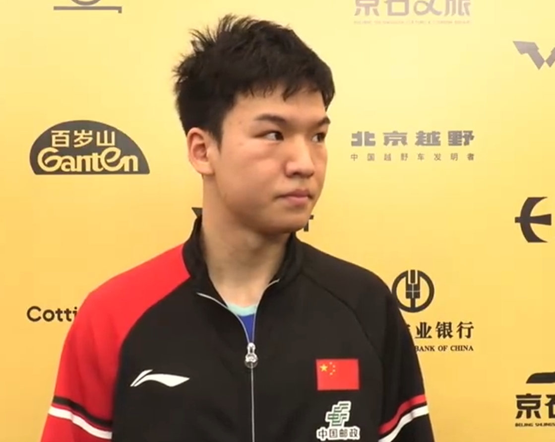 向鹏3-0横扫林文政晋级16强！赛后反思首局失误，状态兴奋冲击八强