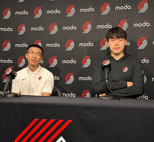 杨瀚森NBA首秀媒体日：队友力挺，主帅承诺上场时间