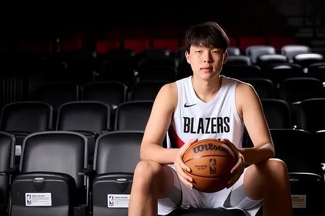 NBA最新动态：杨瀚森实力提升，詹姆斯回应退役传闻