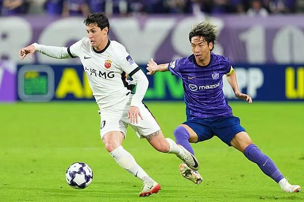 亚冠精英联赛：上海海港1-1战平广岛三箭 获中超首分