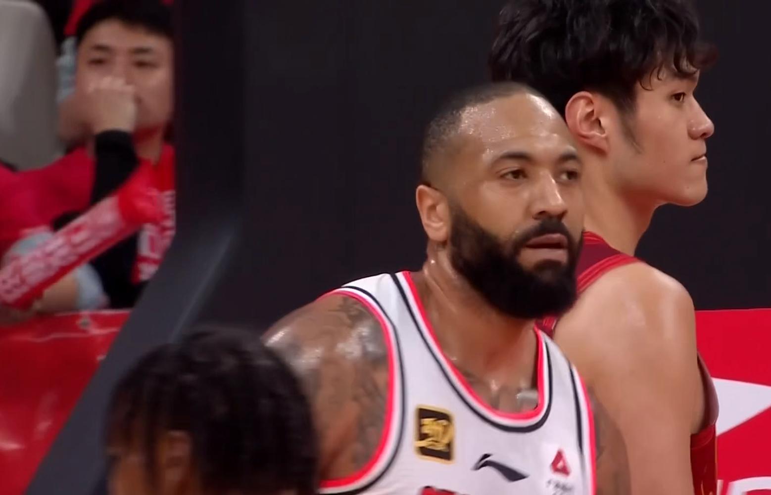 广东队引援新动向：NBA三冠中锋或成夺冠关键拼图