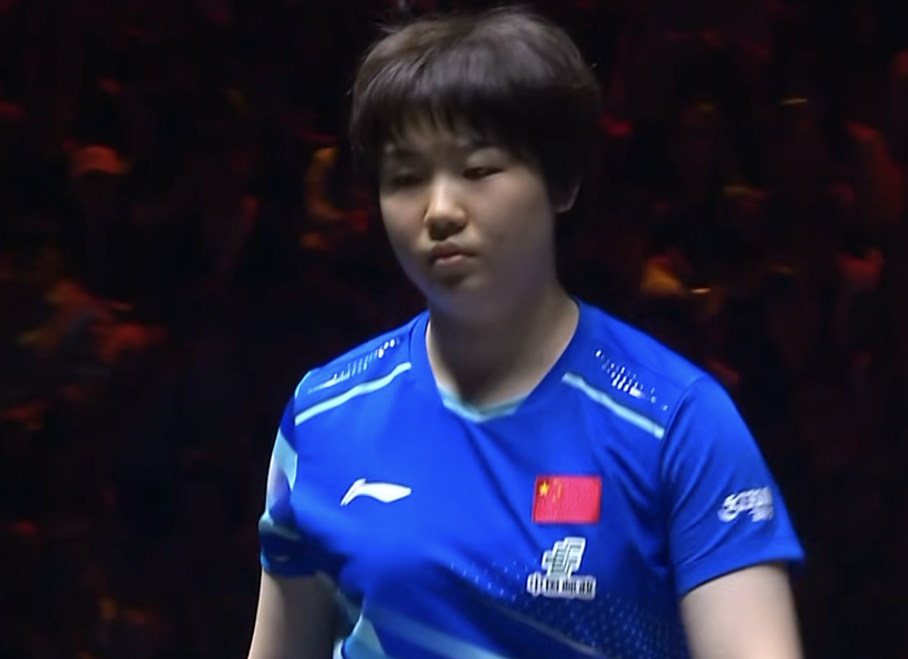 蒯曼3-0完胜赫尔希晋级16强！关键分逆转尽显大心脏