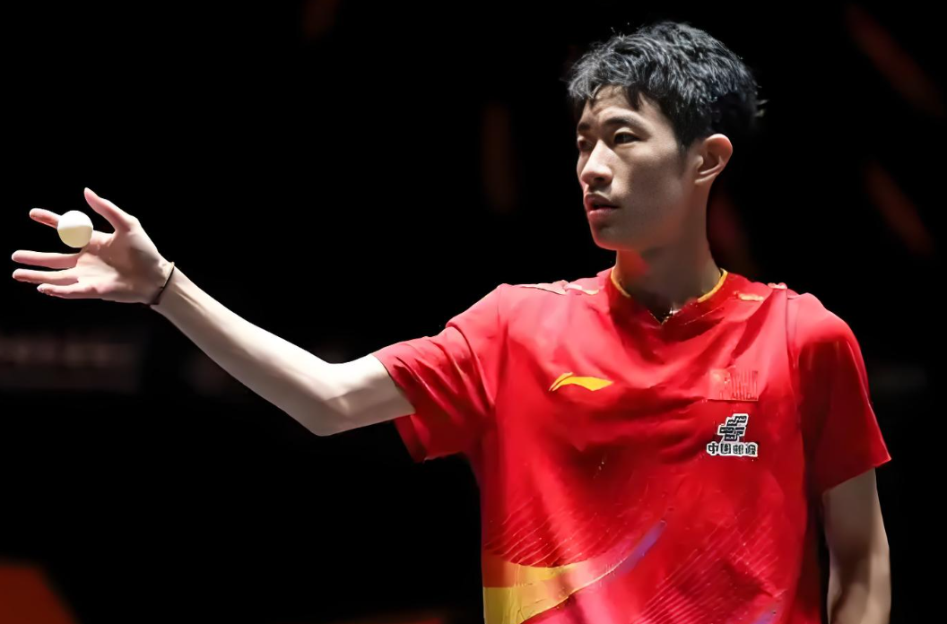 刘国梁亲临观战！国乒20岁黑马陈俊菘3-2晋级16强，曾淘汰张本智和
