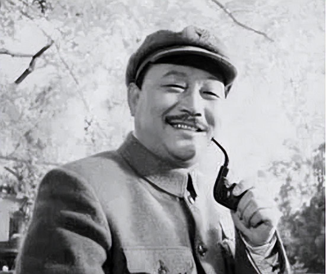 1960年中国足球低谷：贺龙元帅下令解散国足整顿作风