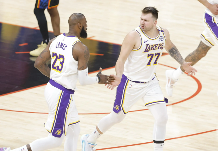 NBA季前赛前瞻：湖人VS太阳，詹姆斯缺阵格林狄龙首秀