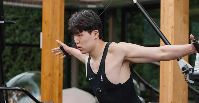 杨瀚森谈NBA队友：我能猜英语意思，队友运动能力惊人