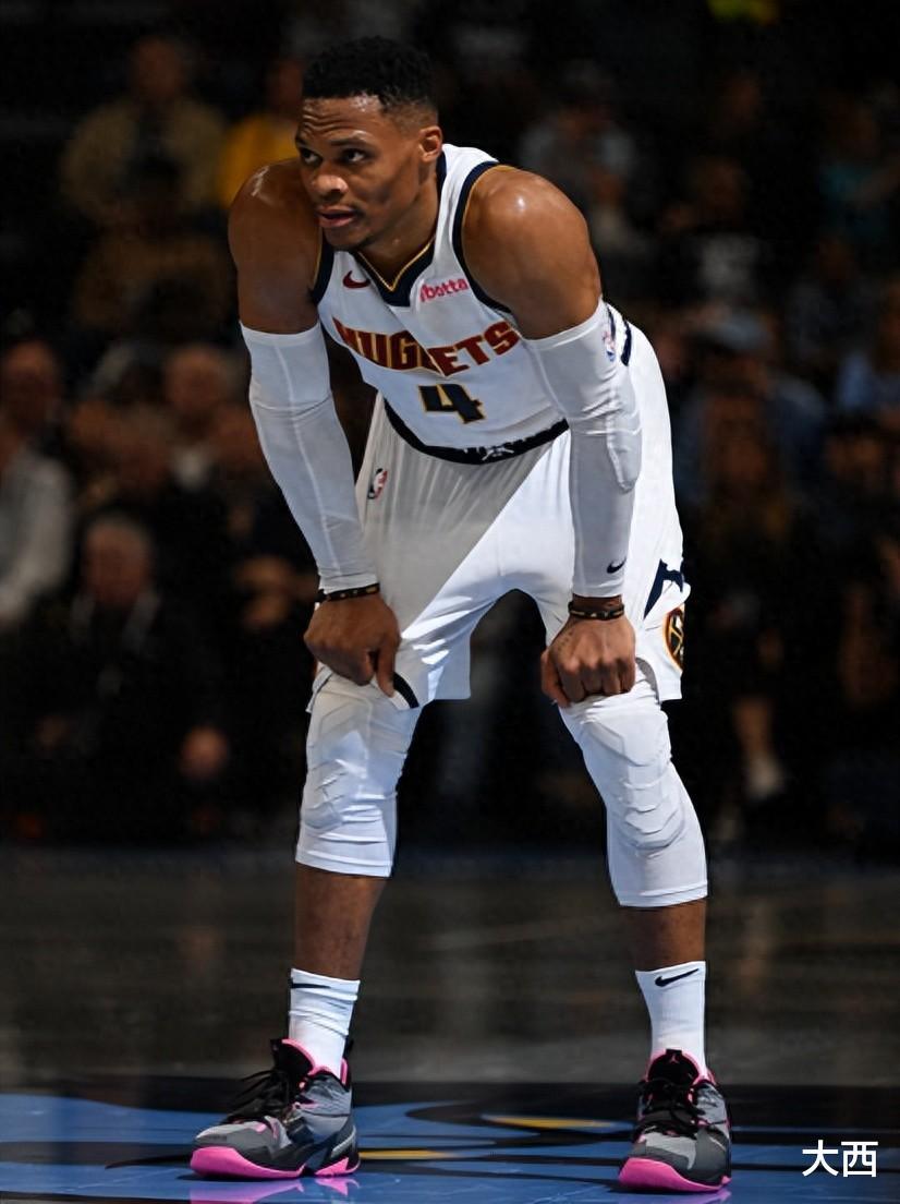 现役NBA巨星一轮游次数揭秘：威少7次领跑，库里表现亮眼