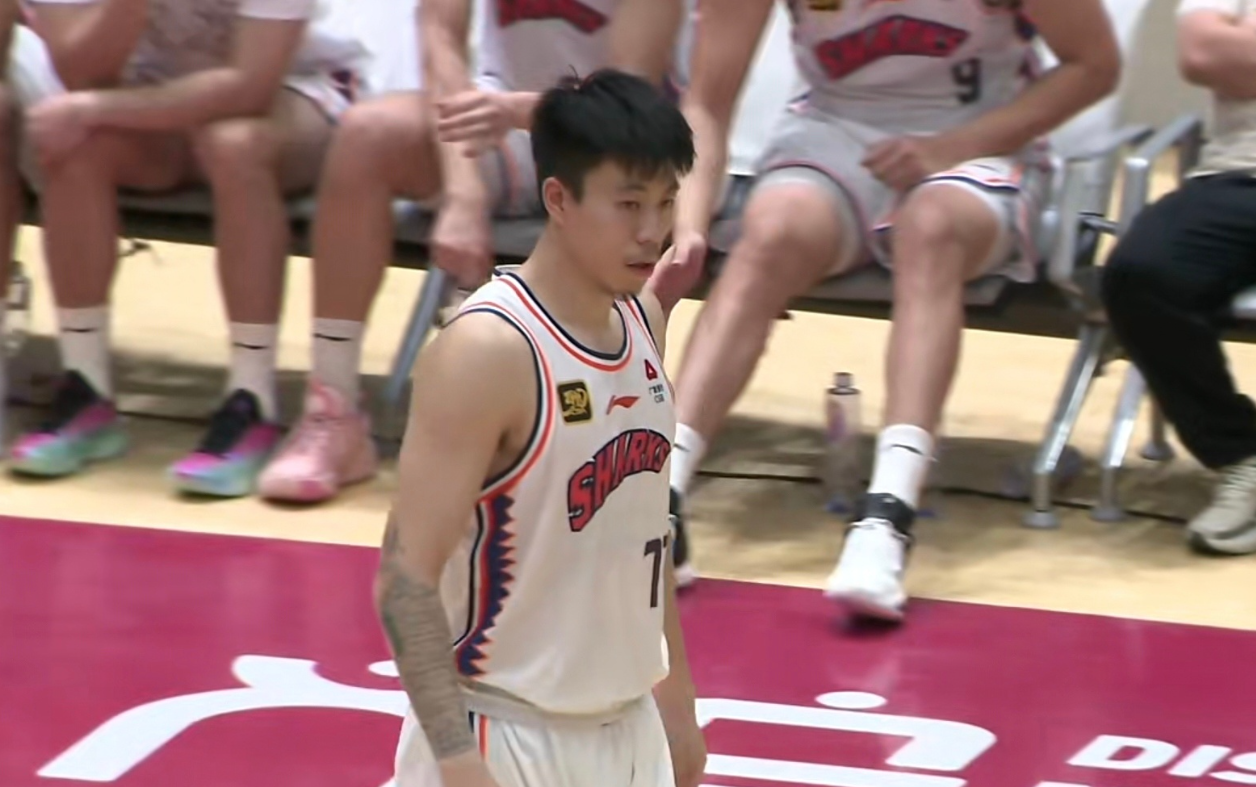 15中3仅7分！上海男篮新援首秀低迷，冲击四强前景堪忧