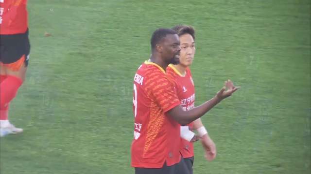 辽宁铁人争冠遇阻，李金羽用人遭质疑，重庆铜梁龙张外龙冲首胜