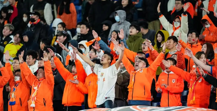 中超焦点战：泰山VS云南玉昆球票售罄，今晚主场热度空前