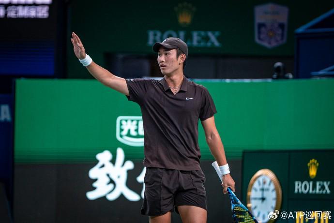 商竣程2-0完胜卡恰诺夫晋级上海大师赛第三轮，创中国男网新纪录