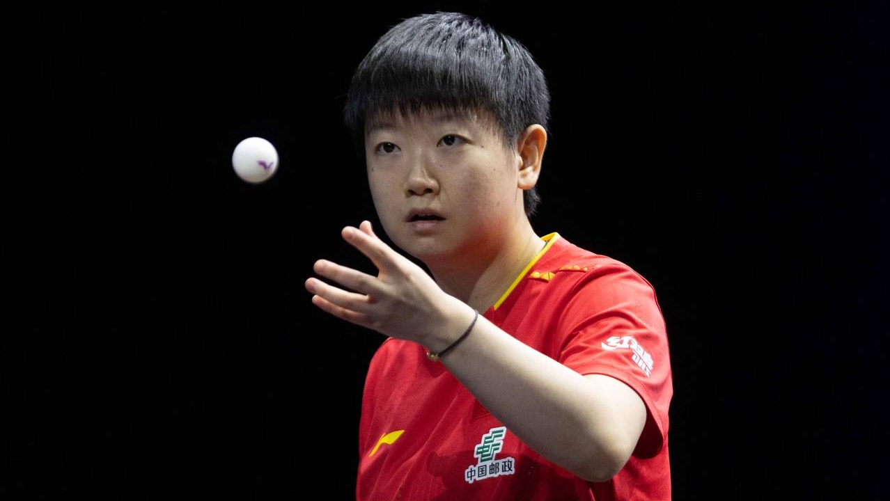 惊险逆转！陈幸同擦边球连救赛点，孙颖莎4-2晋级女单决赛