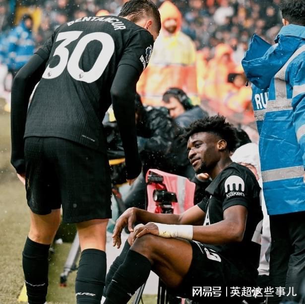 英超积分榜大变天！热刺客场逆袭登第2，6380万新援闪耀