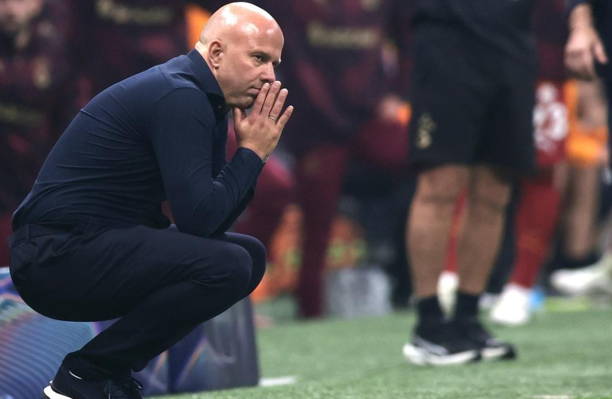 利物浦耻辱三连败：斯洛特跌落神坛，1.4亿巨星10场0球