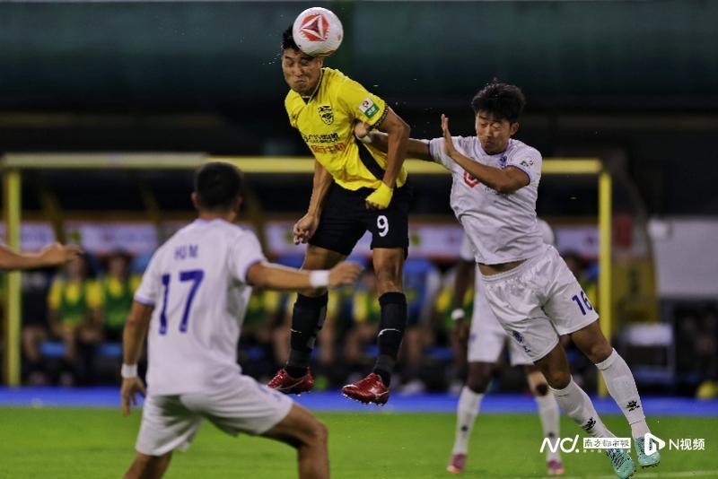 广州豹两外援领衔首发