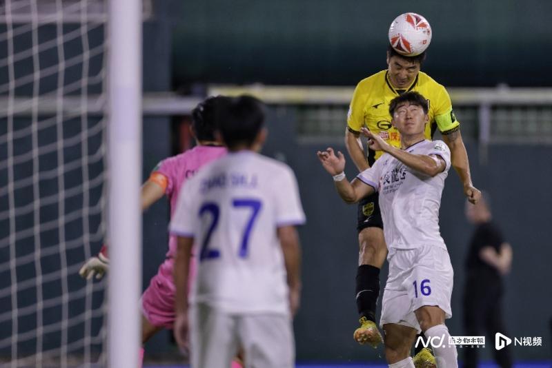 广州豹球迷助威