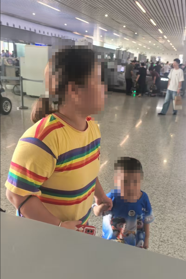 杭州东站报警现场