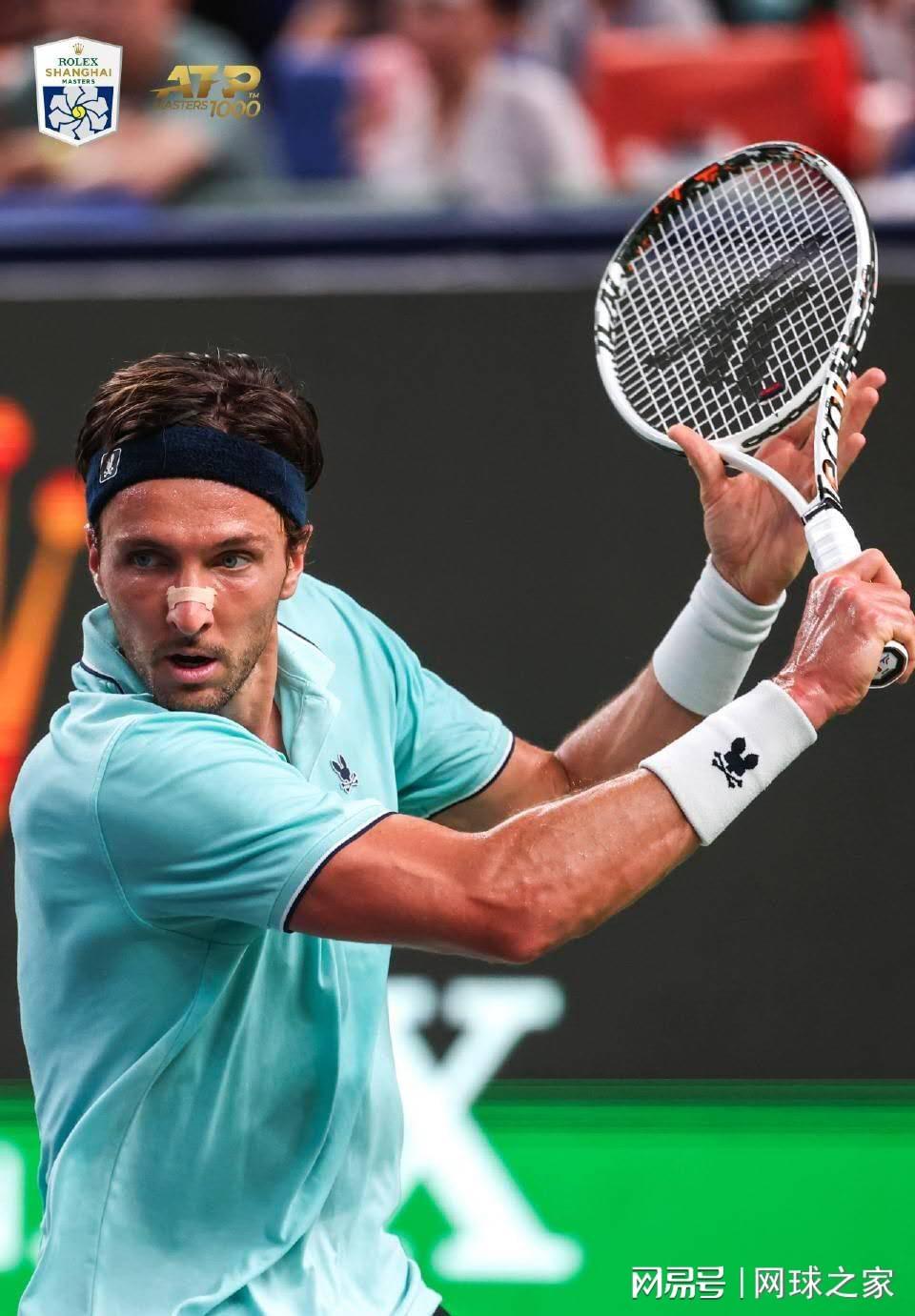 上海大师赛爆冷：兹维列夫出局，德约科维奇独扛前六种子大旗