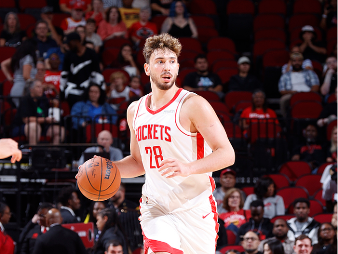 NBA季前赛：火箭力克老鹰 申京19+5+6成亮点