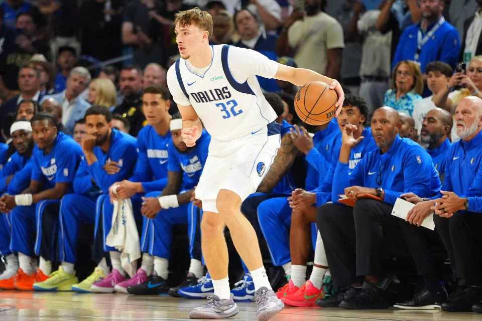 NBA季前赛：独行侠大胜雷霆32分 状元弗拉格10分拉塞尔首秀