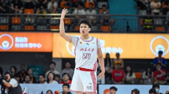 未战CBA先战NBA！管子煜季前赛19分钟砍6分2板2助