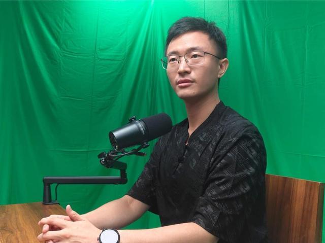 2026台北市长选举：绿营黑马人选引热议，侯汉廷质疑选情布局
