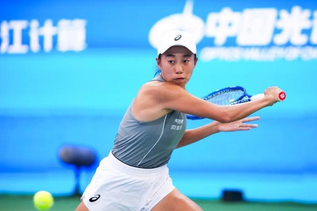 张帅2025武网首轮力克14号种子 七年后再夺胜利