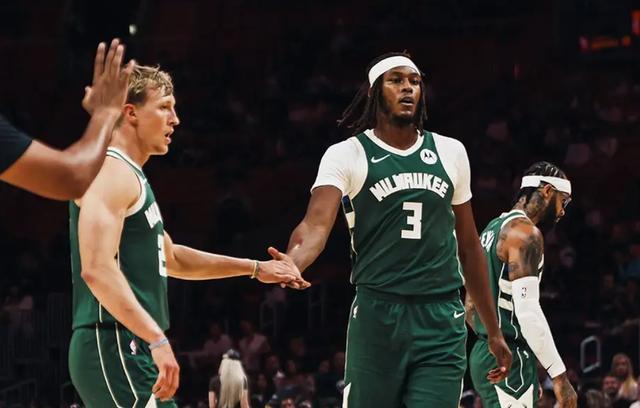 NBA季前赛战报：雄鹿103-93胜热火，字母哥缺席仍取胜