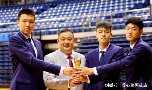 中秋夜篮球界巨星陨落：前山东男篮主帅徐长锁52岁离世