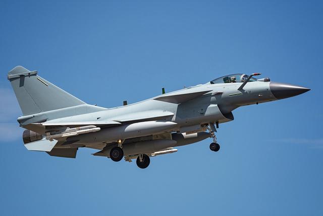 中国空军崛起之路：三架苏27如何成就赶超美俄的奇迹？