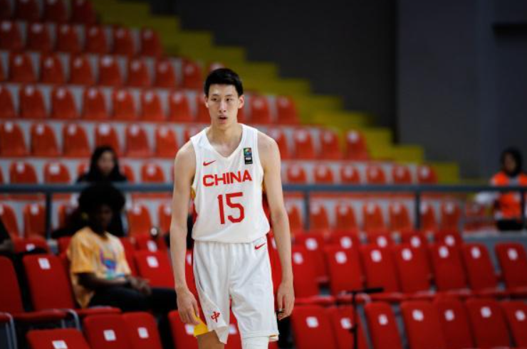 篮协干预郇思楠NCAA择校？李晓勇言论引发关注