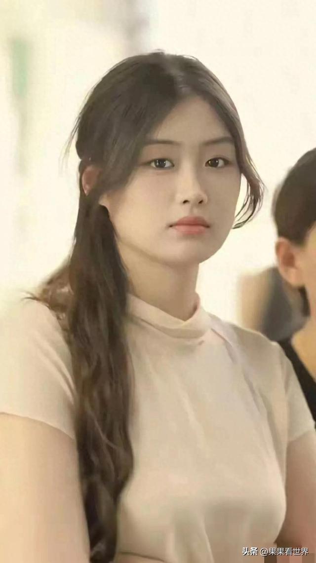 丰腴体态少妇：福气之选，为何胖老婆更受欢迎