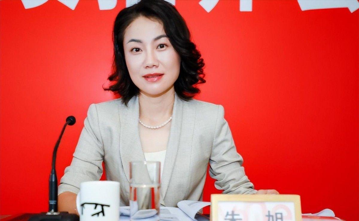 年薪849万，年终奖千万：揭秘中国最贵董秘朱旭的传奇人生