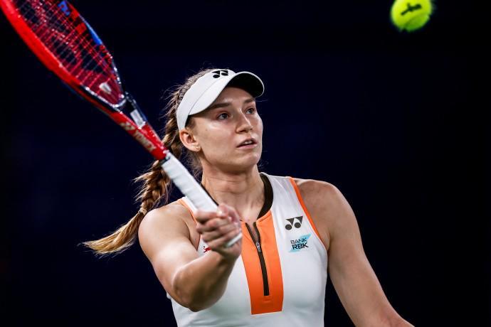 莱巴金娜武网首战告捷，赛季Ace数破400领跑WTA
