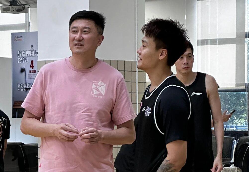 广东男篮全运会备战动态：崔永熙归队，赵睿回归任骏飞转型教练