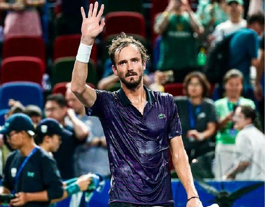 3小时激战！梅德韦杰夫复仇成功 赞上海为全球最佳城市