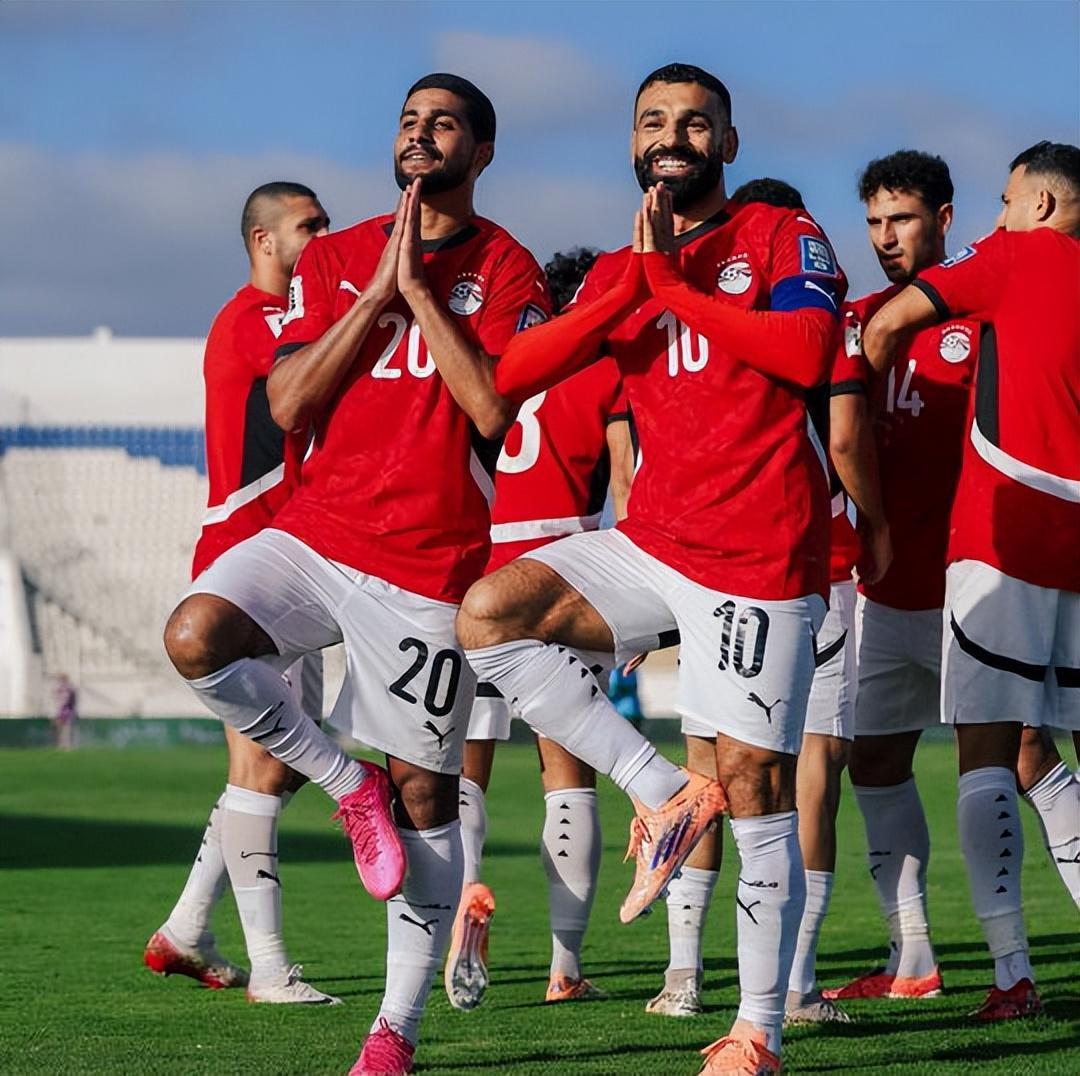 3-0！1.1亿人口大国沸腾：第4次晋级世界杯 等了整整8年 全民狂欢