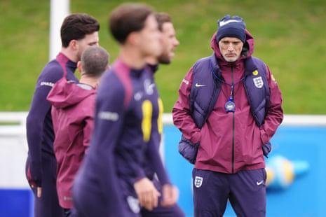 图赫尔：英格兰需先晋级世界杯，再谈夺冠热门