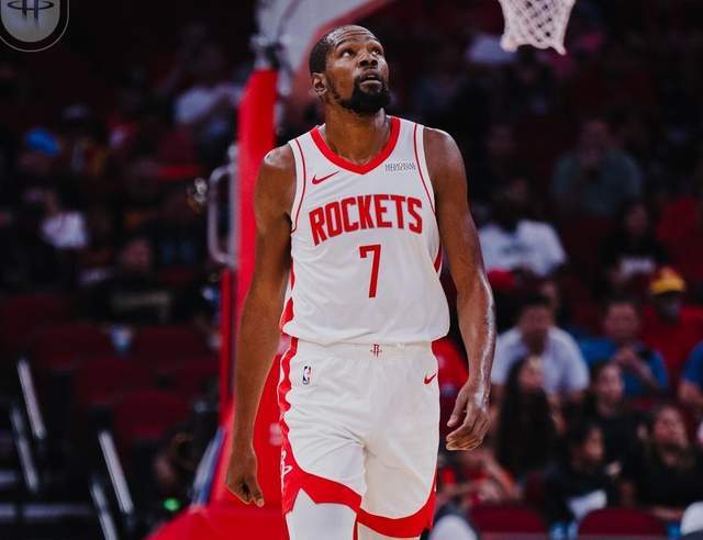 火箭季前赛两连胜！杜兰特20+2闪耀，申京阿门成新核心