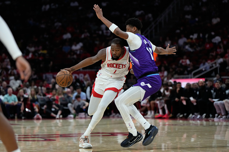 杜兰特火箭首秀砍20分 火箭140-127轻取爵士迎两连胜