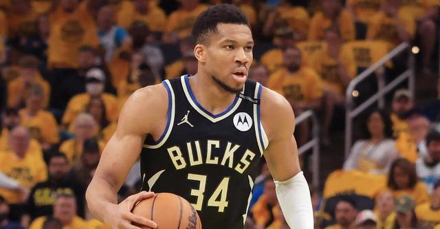 字母哥表态：专注雄鹿争冠 未来选择保留主动权