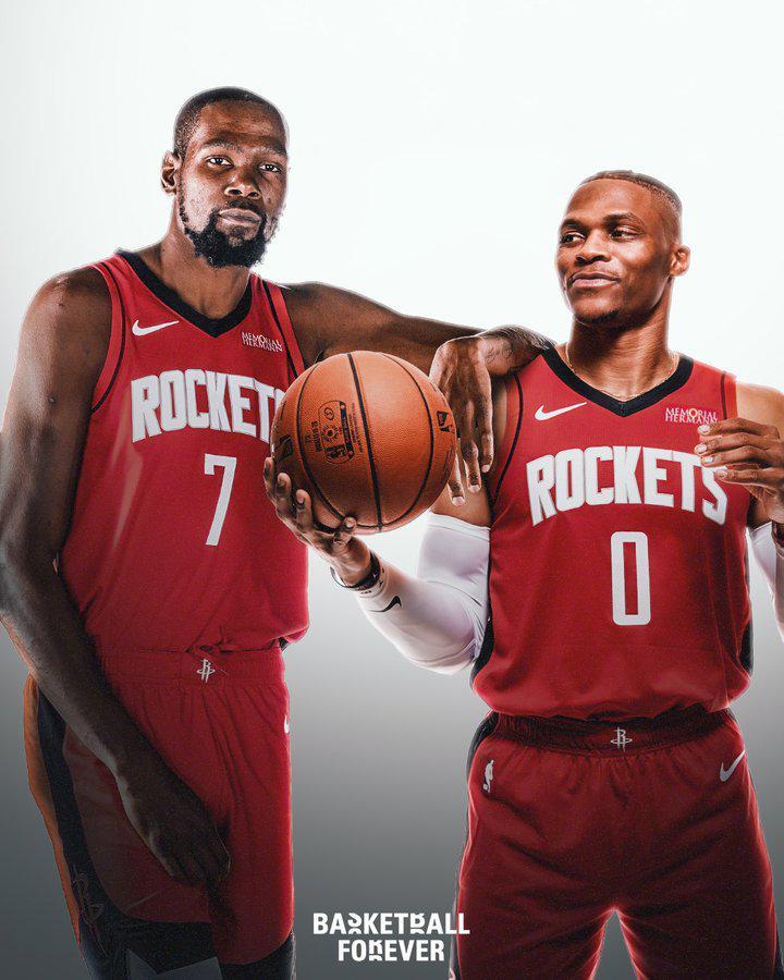 杜兰特盛赞威少：传奇应留NBA，火箭重聚引期待