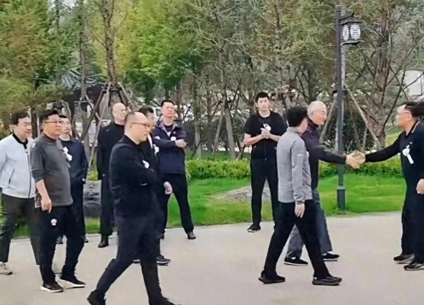 徐长锁指导追思会：李楠宫鲁鸣现身，巩晓彬丁彦雨航未到场