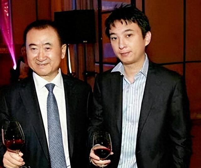 王思聪豪购聊天记录引热议，河北面粉厂意外获大单