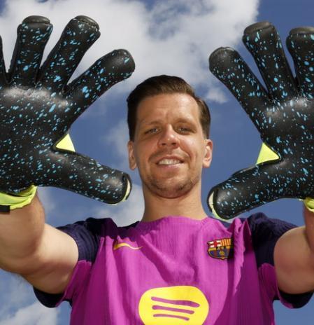 什琴斯尼专访：揭秘最怕前锋鲁尼，点球大战对决莱万