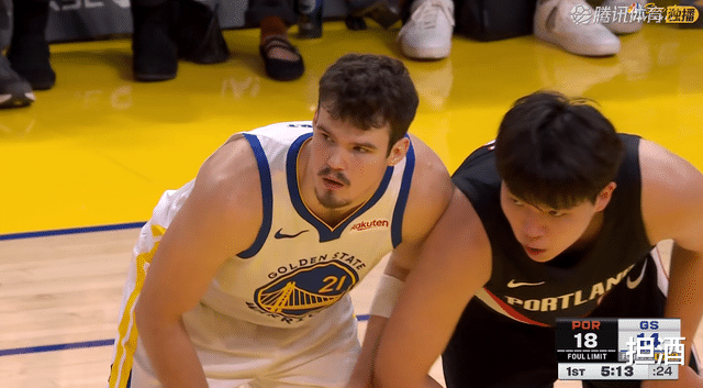 NBA季前赛：开拓者客场惜败勇士，夏普22+6闪耀，杨瀚森4+4初露锋芒